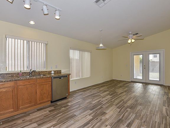 5th image of 13009 W Laurel Ln