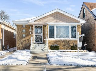 7445 N Osceola Ave, Chicago, IL