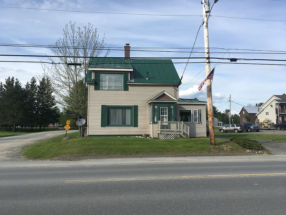 vinyl siding, metal roof