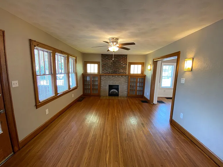 345 Dana Ave — Photo 8