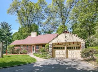 55 Greenmeadow Rd, Pleasantville, NY 10570