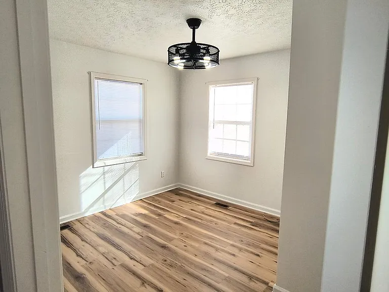 111 Paint Rock Ferry Rd #B — Photo 2