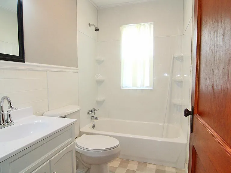 Main Level Bath