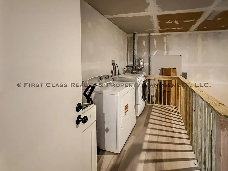 5819 Woodrock Ct — Photo 24