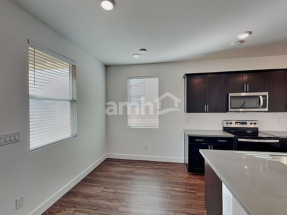 4th image of 9140 Taft Point Ct