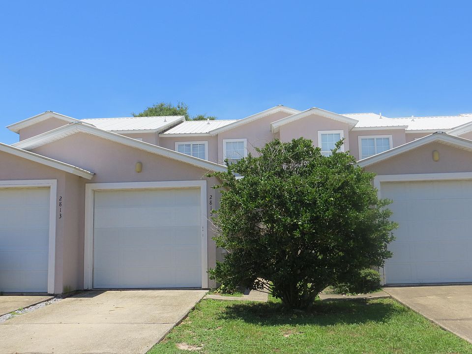 1st image of 2815 Bay Club Dr