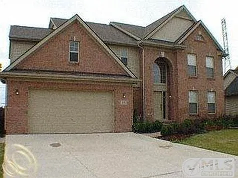 720 Grandview Dr photo 1
