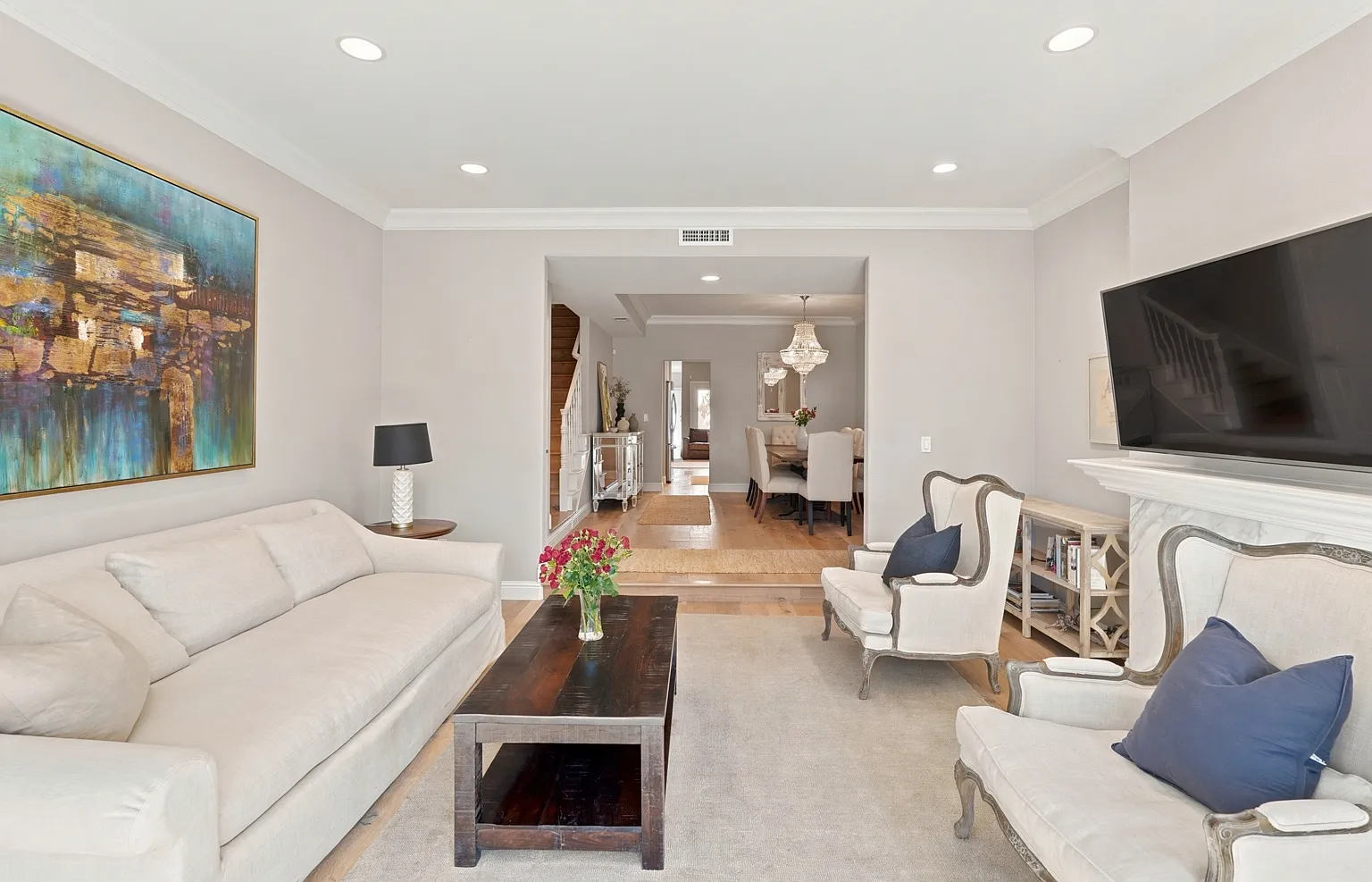 3 bed, 3.5 bath, 2556 sqft, $7,295 — Photo 2