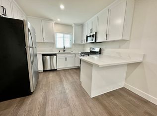 11950 Acacia Ave APT C, Hawthorne, CA 90250