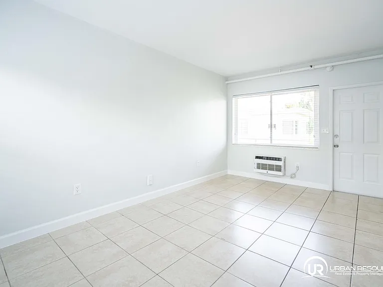 8315 Byron Ave #7A — Photo 12