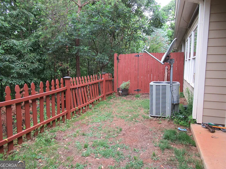 168 Village Dr — Photo 16