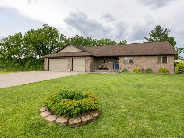 30710 Woodlawn Dr, Bellevue, IA 52031