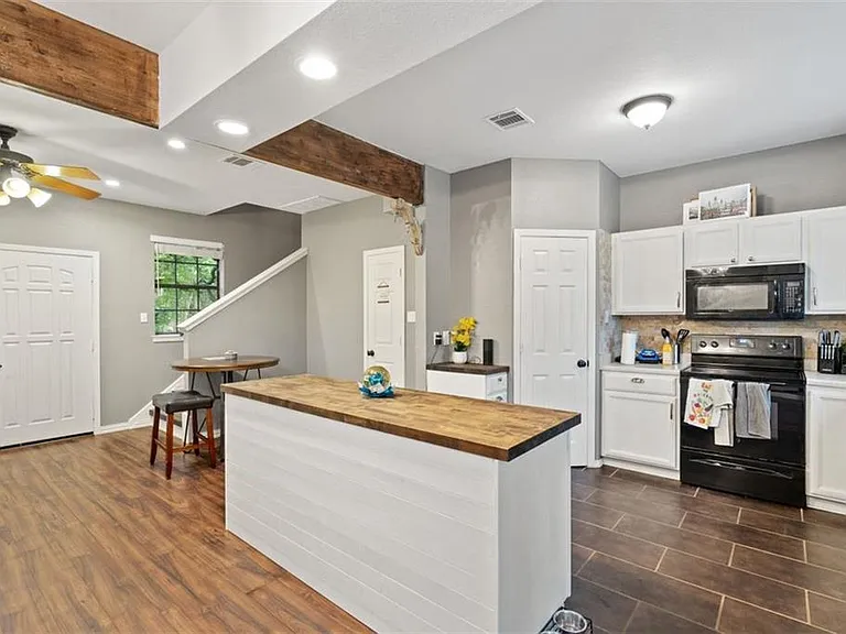 16012 Stewart Rd — Photo 11