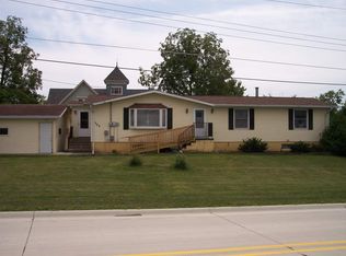 308 E Van Buren St, Garnavillo, IA 52049