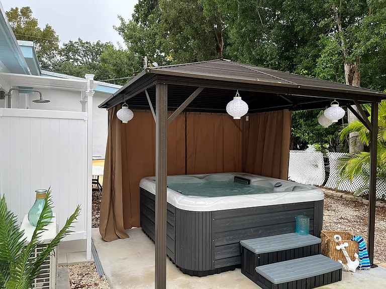 17 Pompano Ave — Photo 33