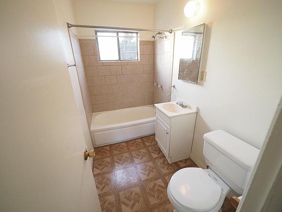 3rd image of 7733 Newlin Ave APT B