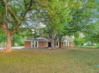 313 Ranchview Ct, Burleson, TX 76028