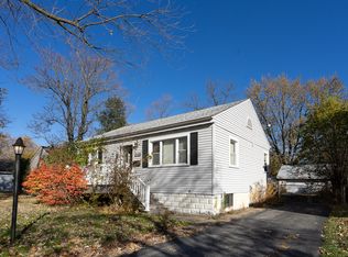 14627 Clifton Park Ave, Midlothian, IL 60445