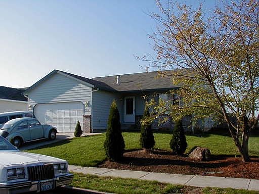 1st image of 1814 SE 168th Ave