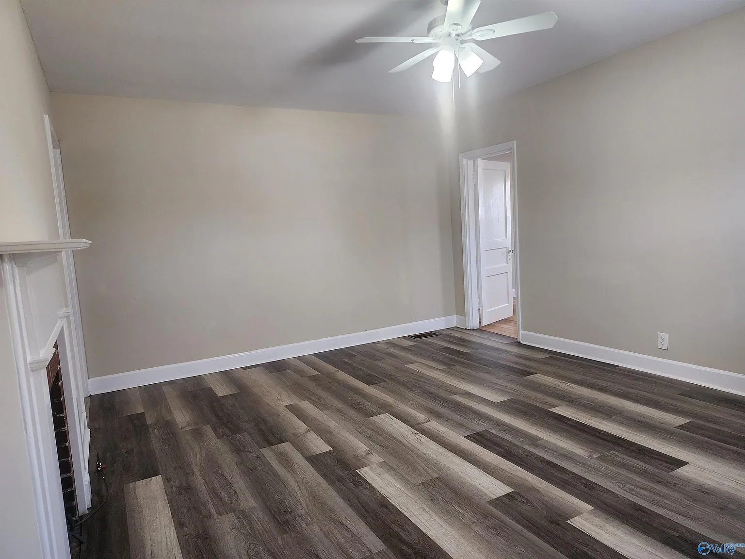 3 bed, 3.0 bath, 1458 sqft, $1,550 — Photo 2