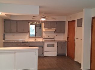 2843 Union St APT G, Blue Island, IL 60406