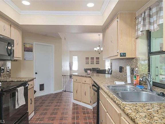 5th image of 3580 Knollwood Rd
