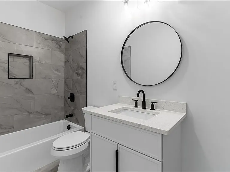 598 Formwalt St SW #A — Photo 32
