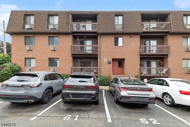 1st image of 740 Mill St BLDG E #3