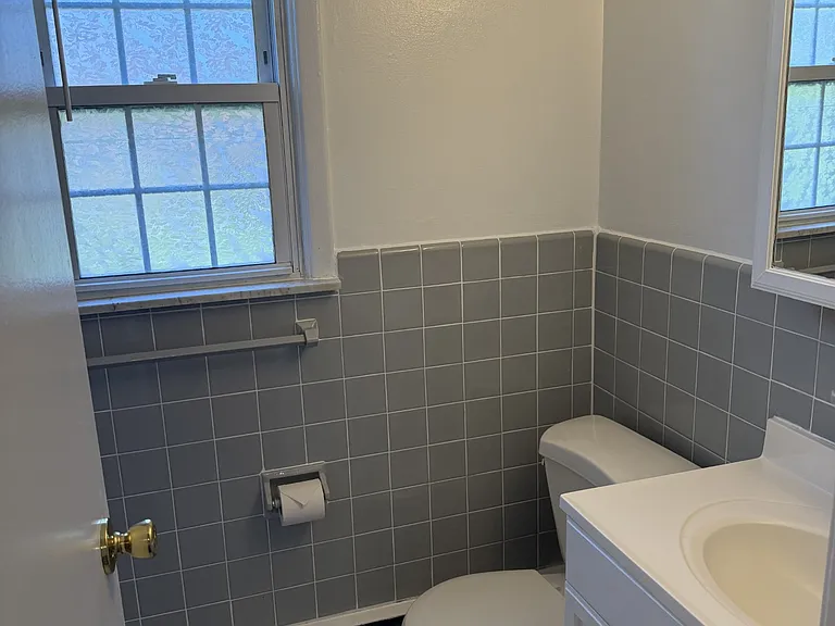 364 Westwood Ave #3 — Photo 8