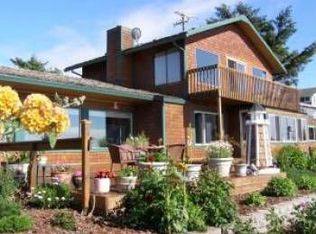 1860 Vista View Dr W, Tillamook, OR 97141