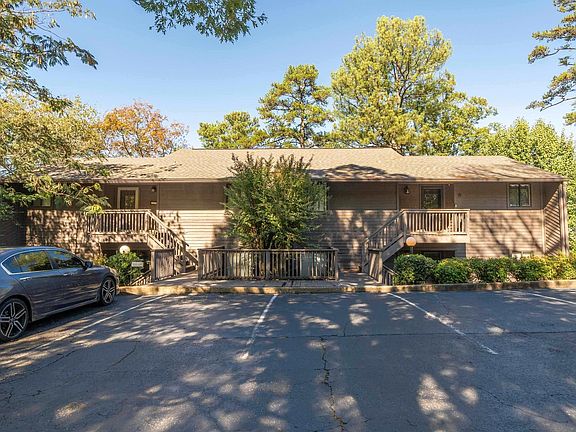 2nd image of 200 Hamilton Oaks Dr #I1-1