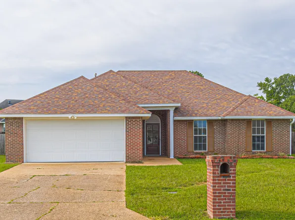 9856 Crooked Creek Blvd, Byram, MS 39272