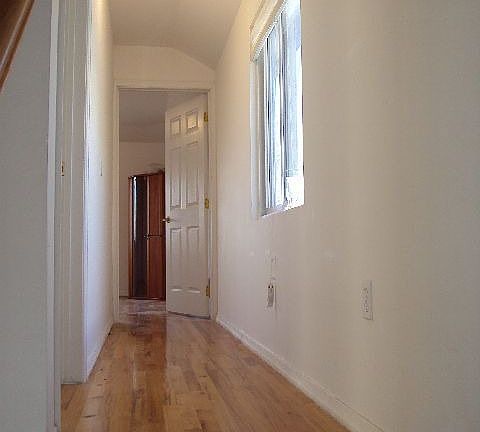 5th image of 151 Cannon Ave