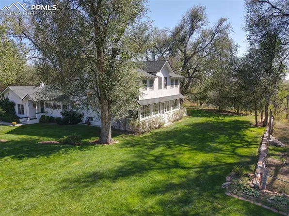 900 Pond Ter, Fountain, CO 80817