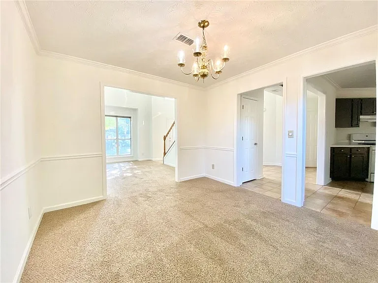 640 Suwanee Lakes Cir — Photo 7