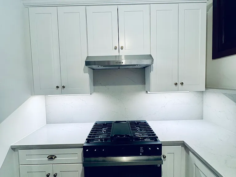 715 Washington Pl #3F — Photo 6