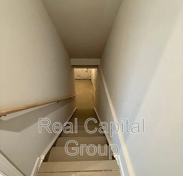 106 South Dr — Photo 14