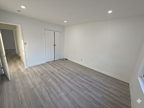 4th image of 10425 McVine Ave #A