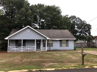 181 Oak Terrace Dr, Crestview, FL 32539