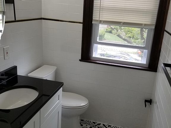 5th image of 11804 222nd St