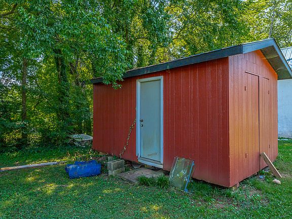4th image of 1344 Cenora Ln