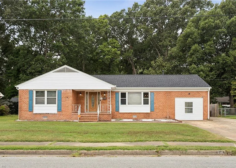 216 Watkins Dr