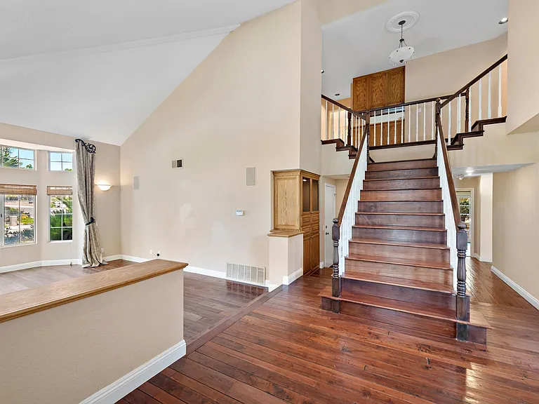 26841 Devonshire Rd — Photo 3