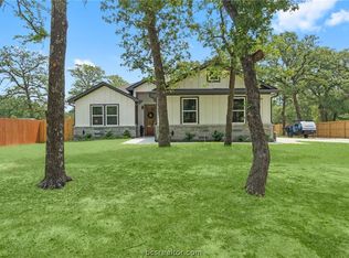 12058 John Locke Ln, Iola, TX 77861