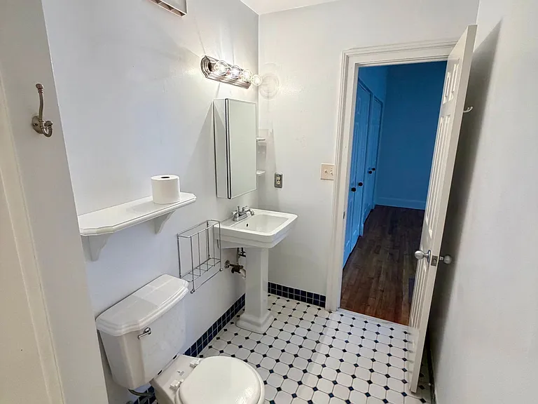 231 N Shippen St #325 — Photo 18