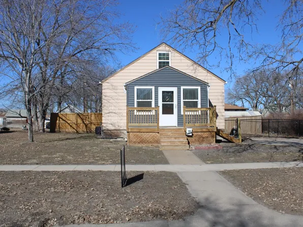 2816 9th St, Columbus, NE 68601