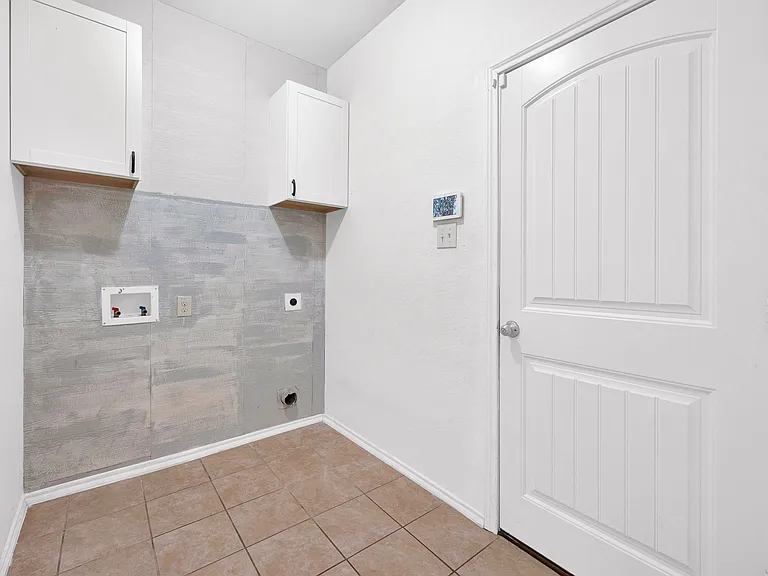 1300 Land Oak Rd — Photo 18