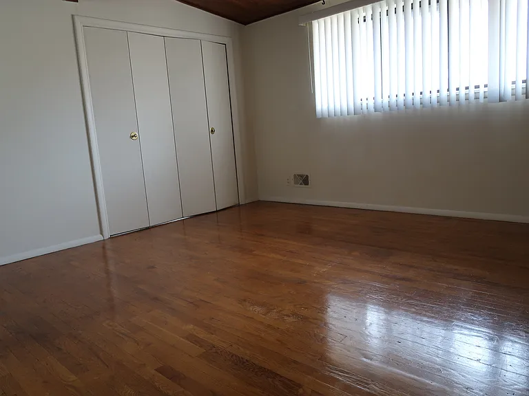 1250 Northfield Ave NE — Photo 7