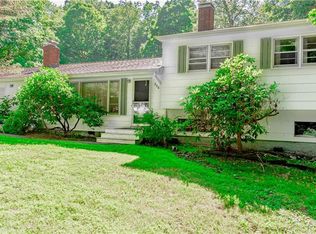 294 Old Stagecoach Rd, Ridgefield, CT 06877