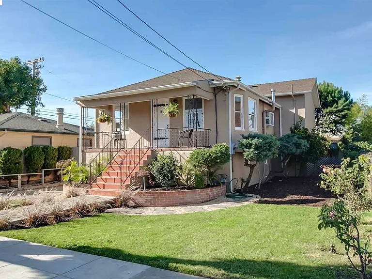 1033 Fountain St — Photo 11